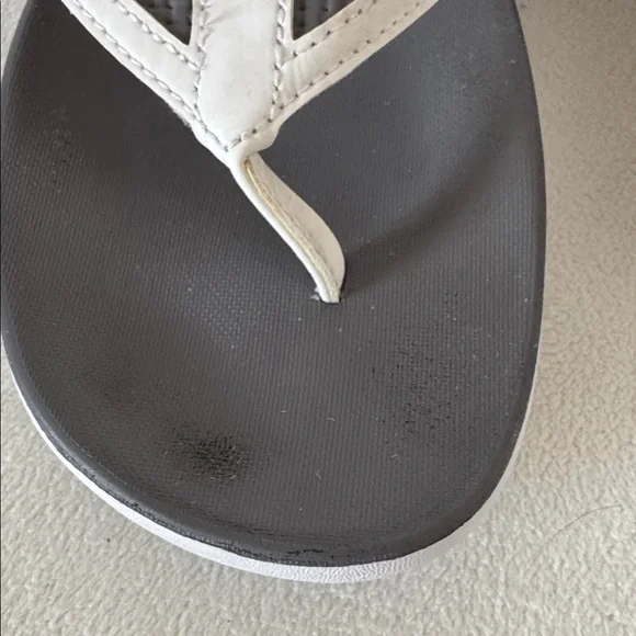 Adidas flip flops - Picture 4 of 8
